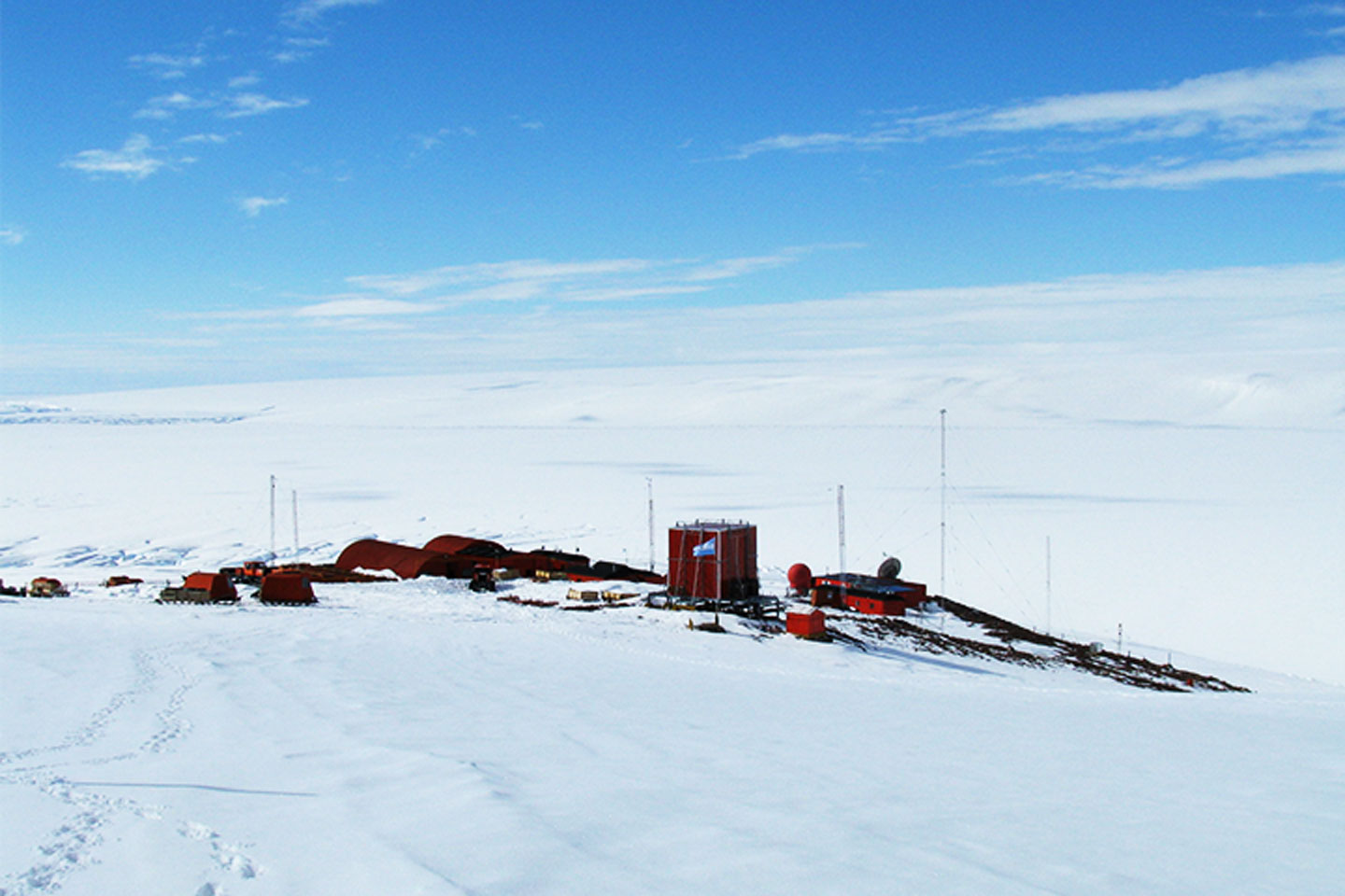 large permanent antarctic camp